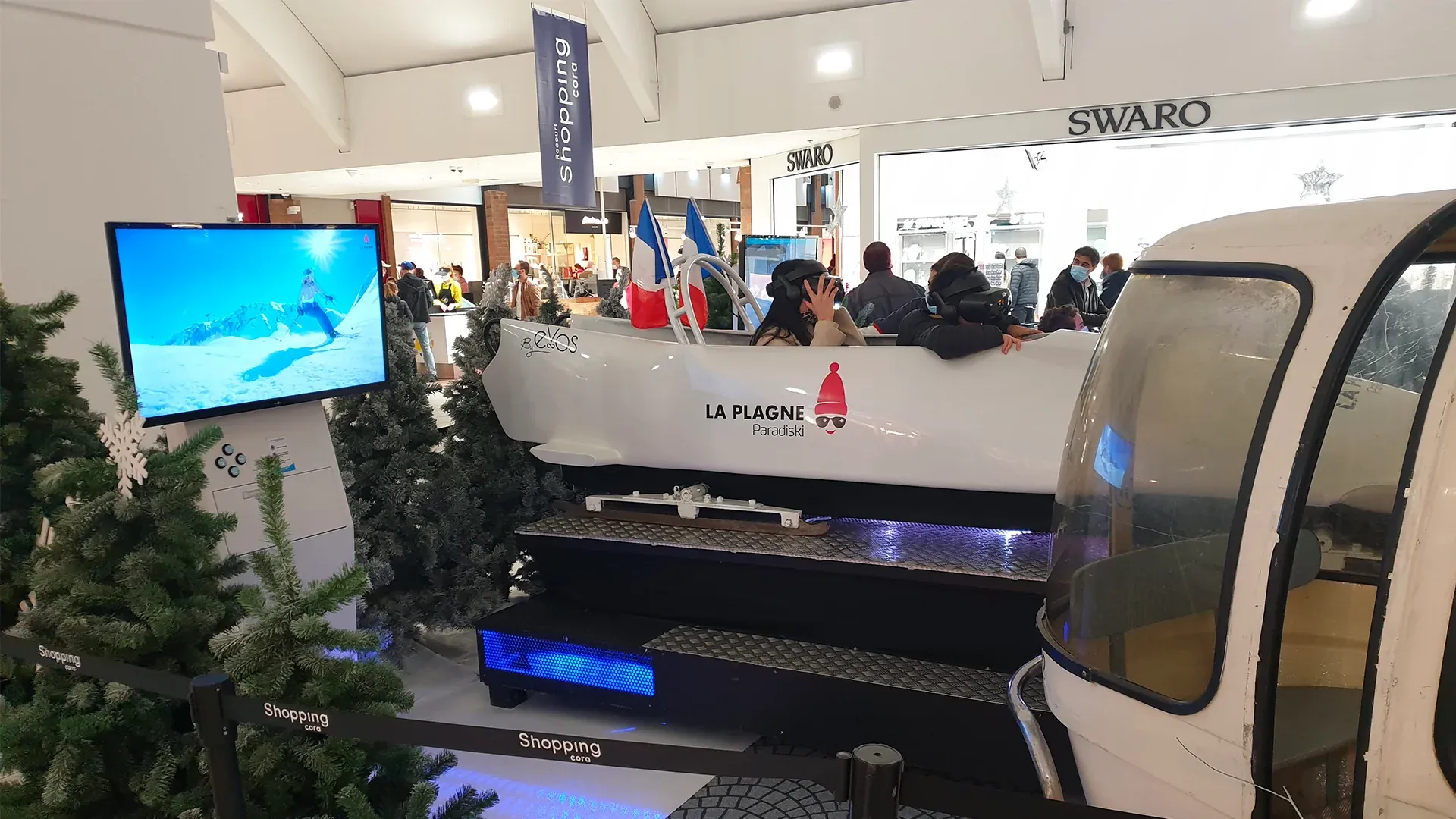 Simulateur bobsleigh VR installé dans un centre commercial pour une animation en point de vente