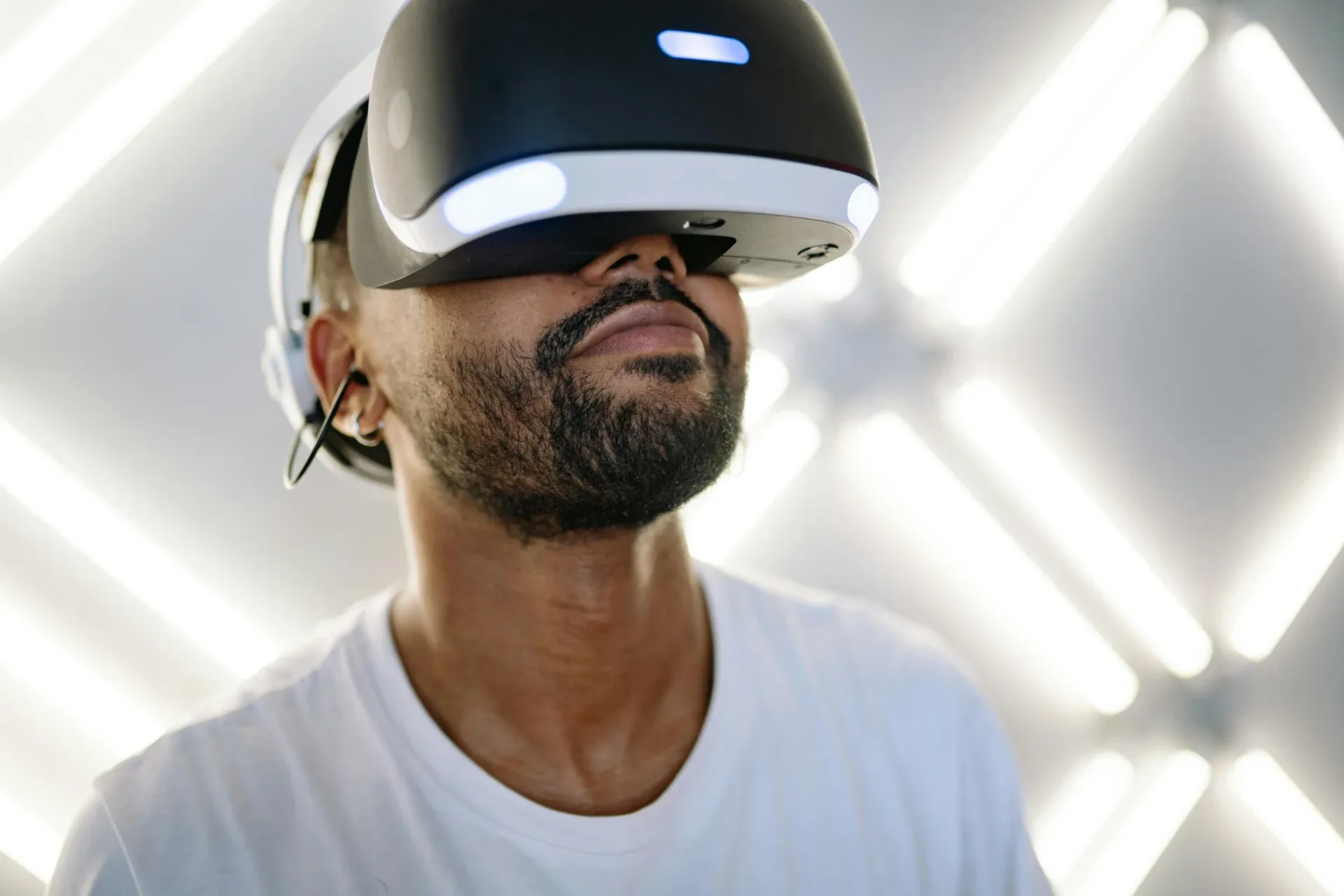 Simulateur cocooning VR By Evos en session de relaxation immersive lors d'un événement