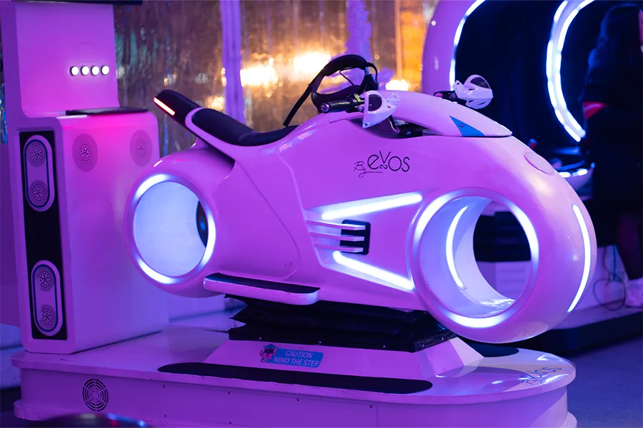 Animation VR avec simulateur de moto en réalité virtuelle lors d'un événement corporate