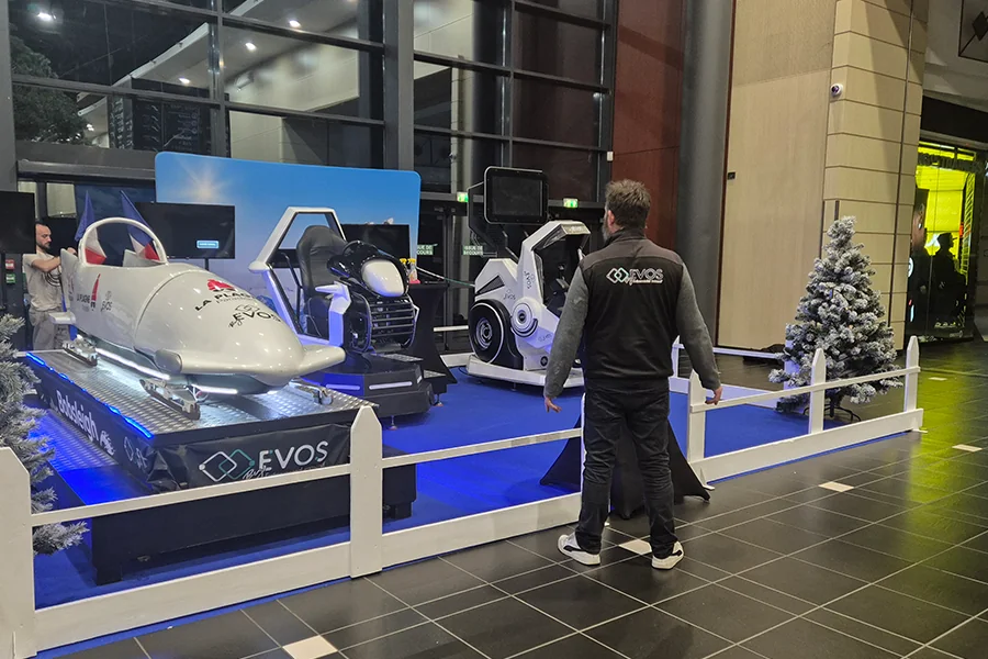 Installation d'un simulateur VR By Evos sur un événement à Toulouse