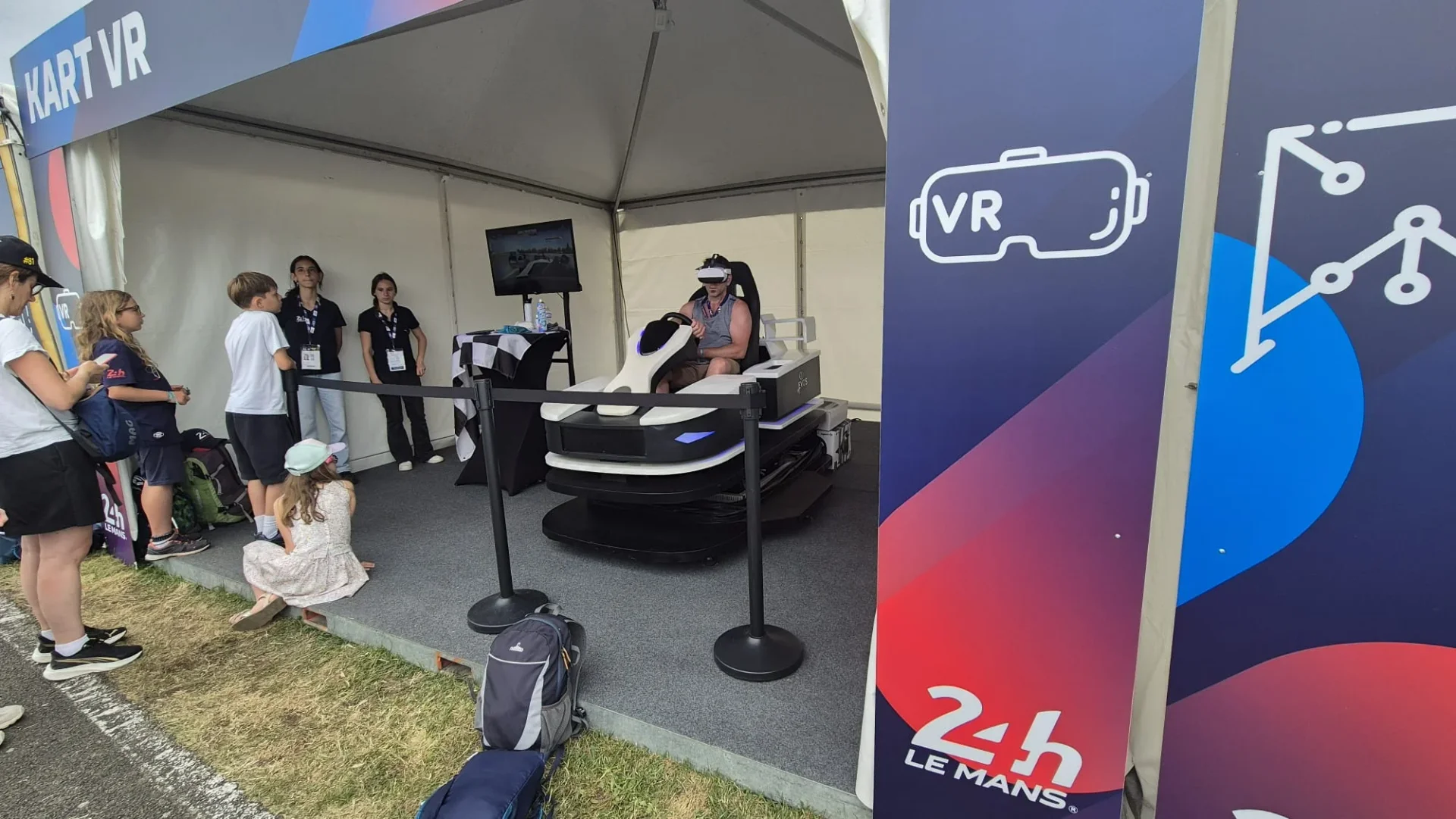 Simulateur kart VR By Evos installé aux 24 Heures du Mans