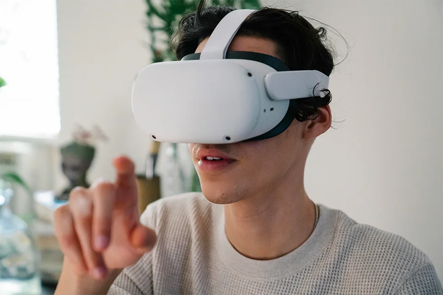 Qui a créé la réalité virtuelle